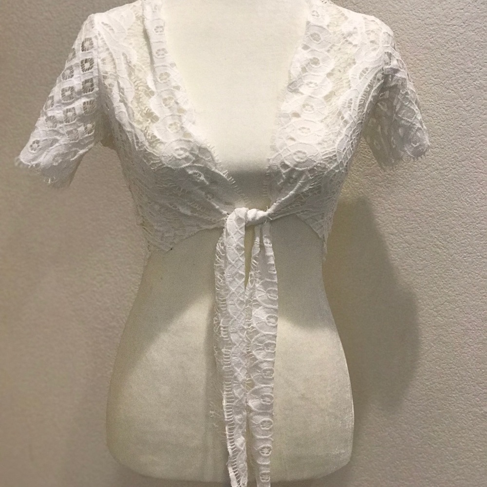 Lace tie up crop top